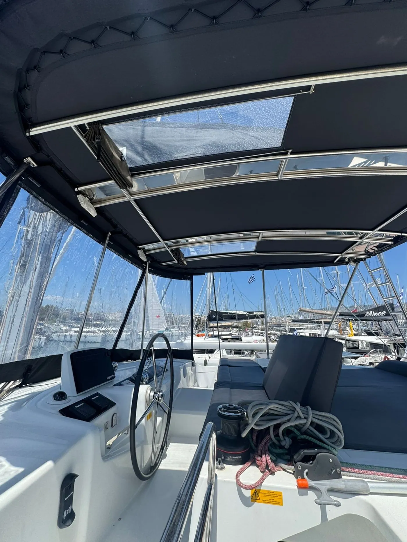 SKY LIMIT - Catamaran in Alimos