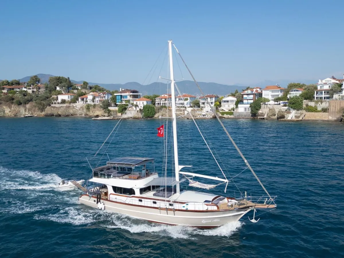 Queen Alin - Gulet in Cumhuriyet