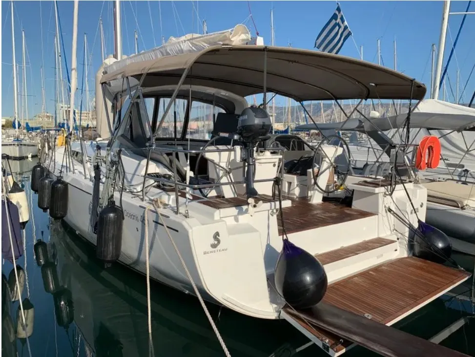 Luna Maris - Sailboat in Alimos