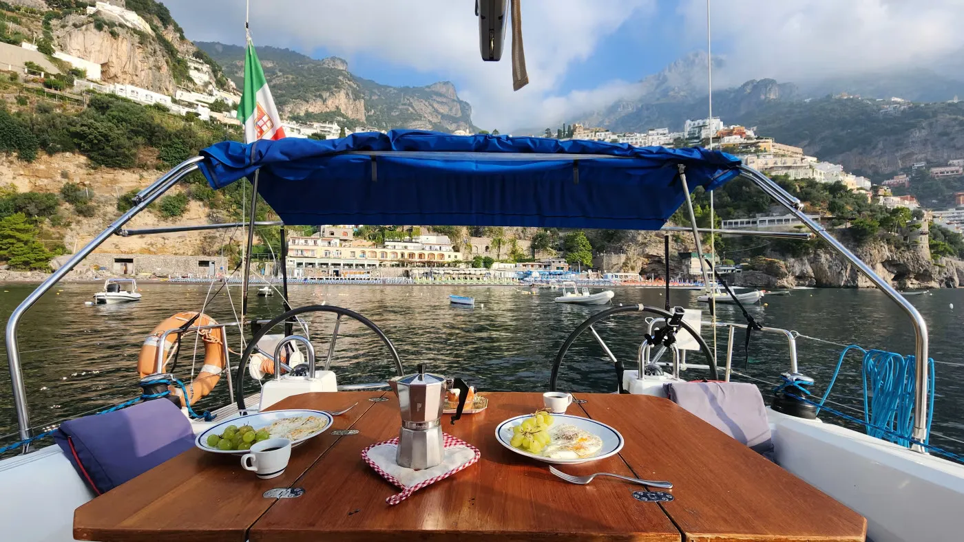 Oceanis 35 Classic - Sailboat in Tonnarella