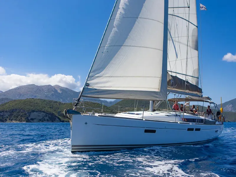 Elektra - Sailboat in Nikiana