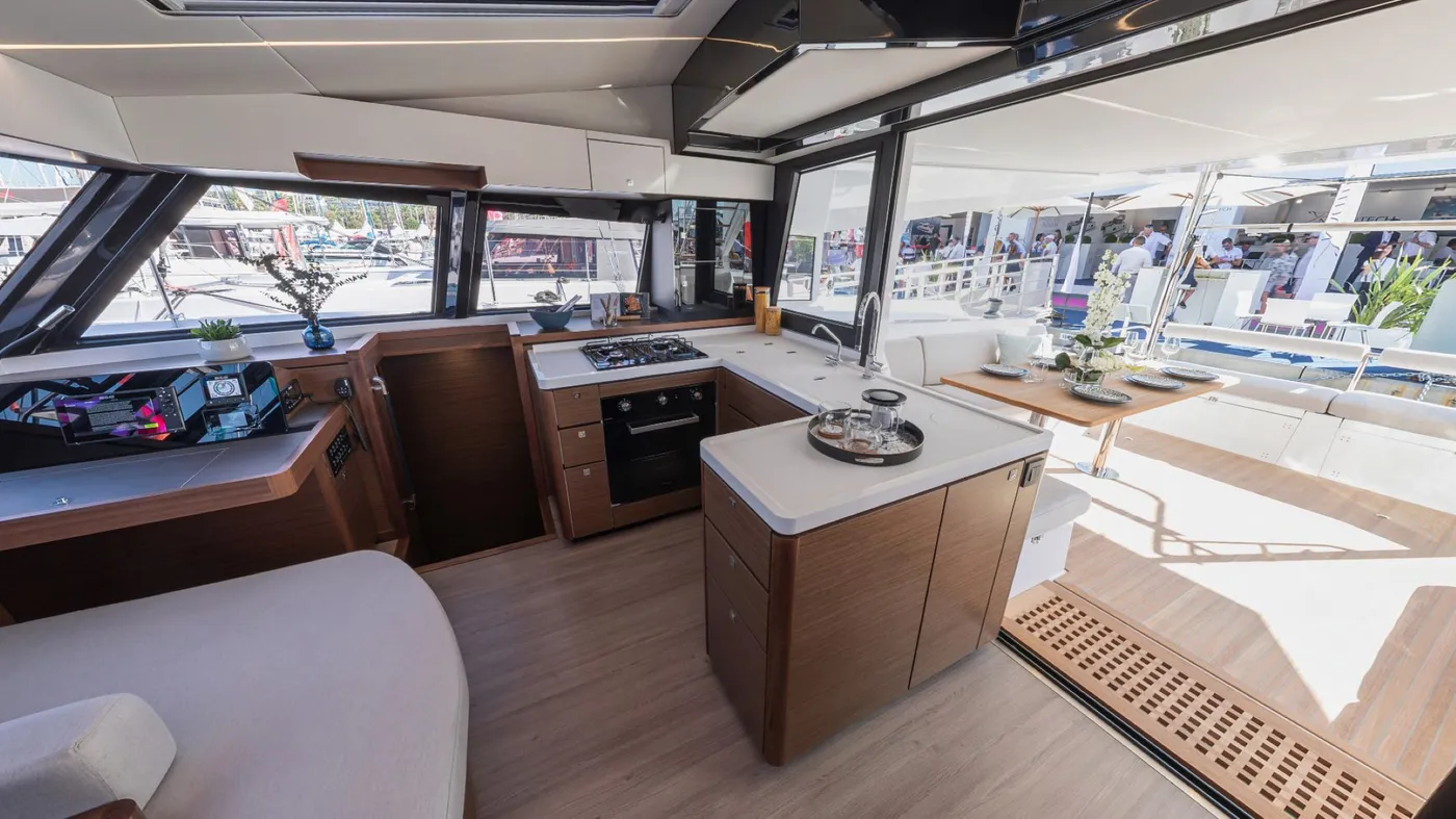 IQ - Catamaran in Ormos Athinios