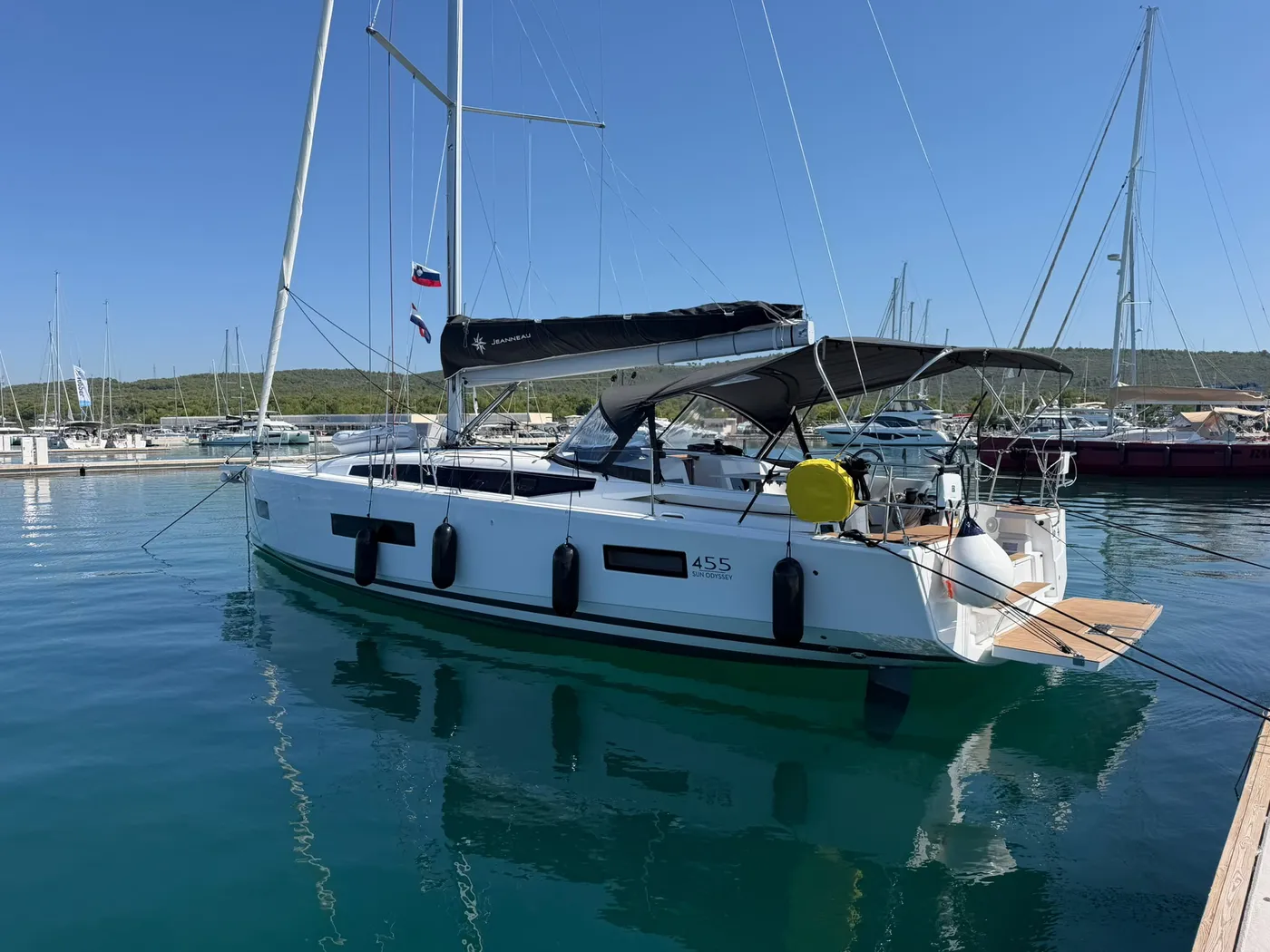 MMX - Yelkenli içinde Bibinje