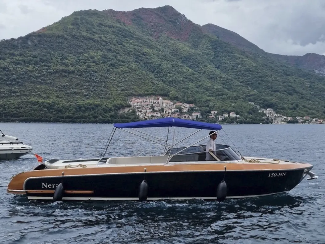 Nera - Motor Yacht in Kudelstaart