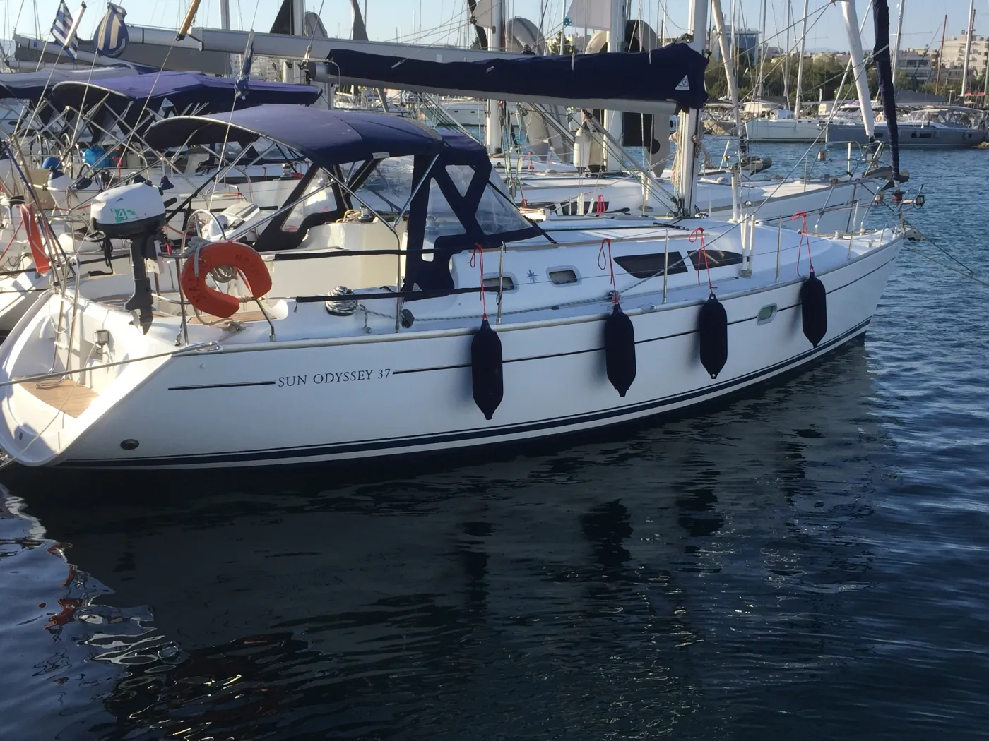 NAIAS - Sailboat in Alimos