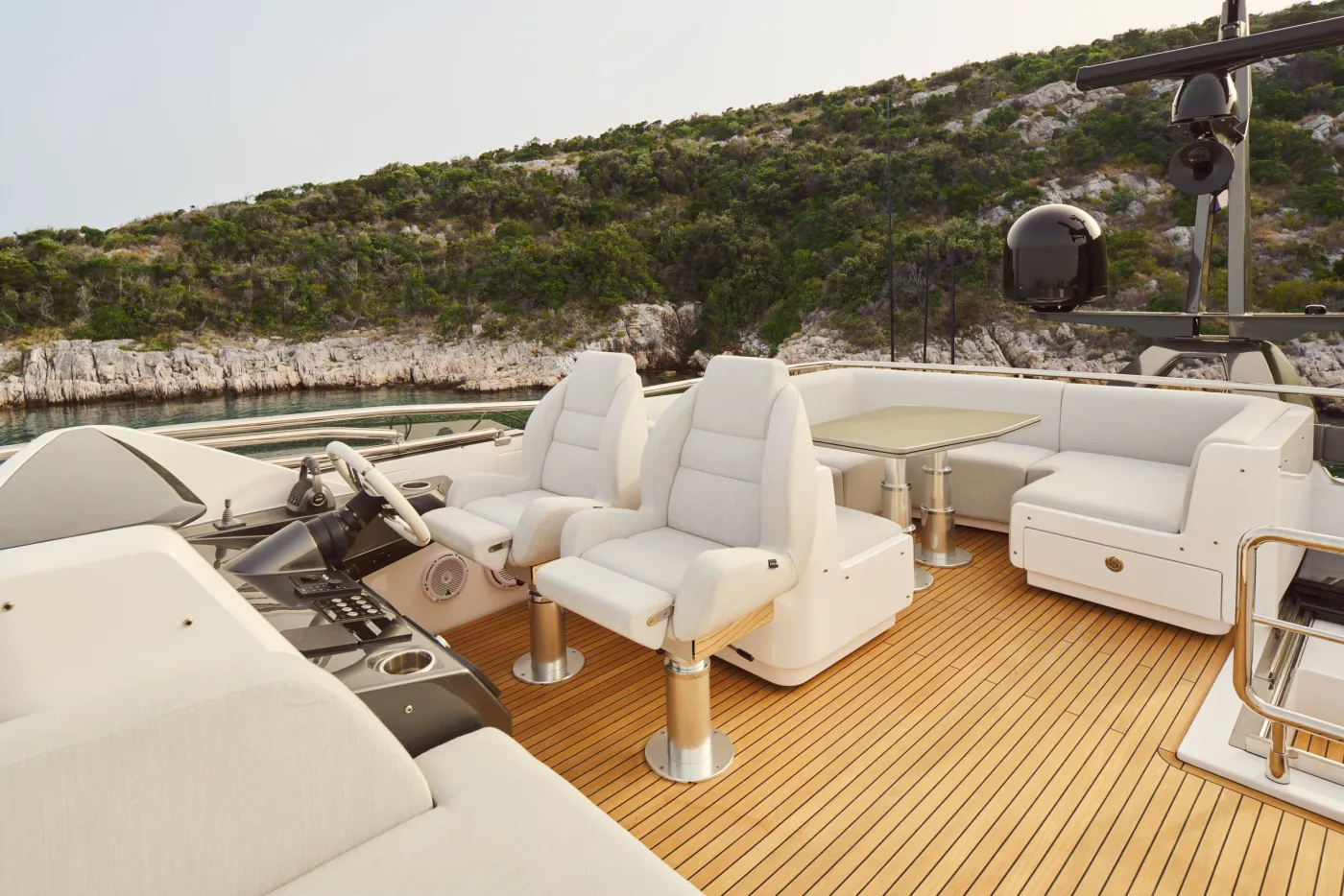 MYNE - Motor Yacht in Seget Donji