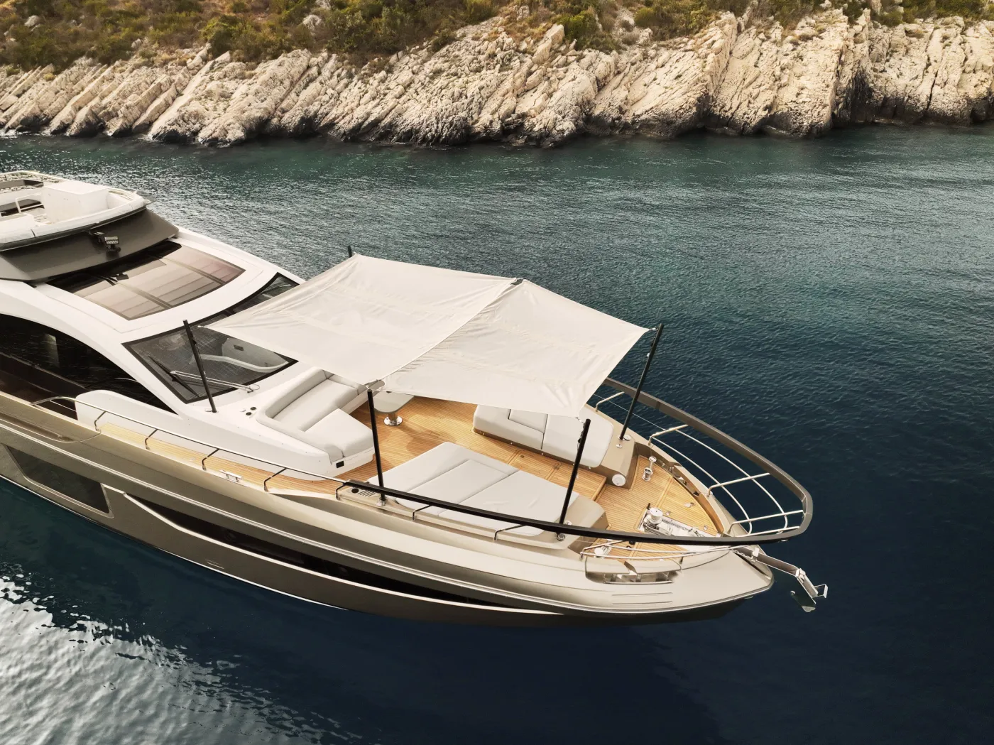 MYNE - Motor Yacht in Seget Donji