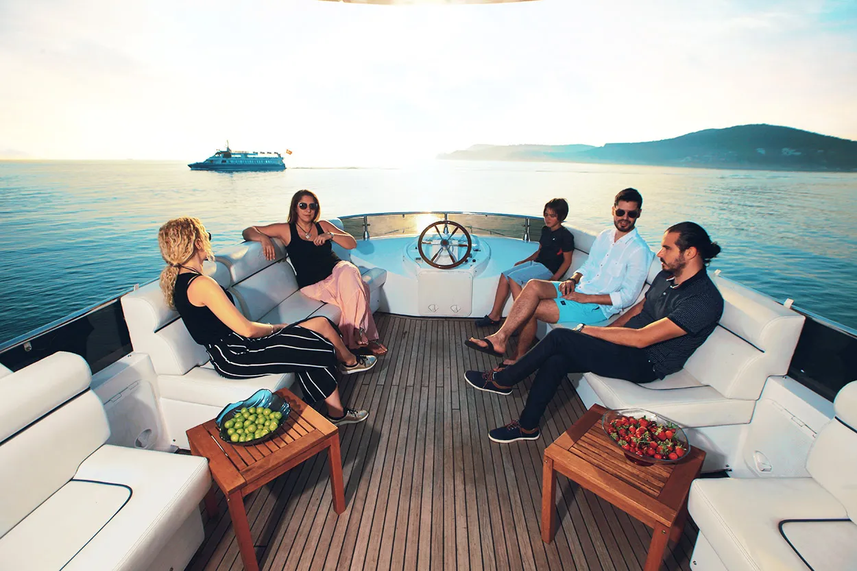 Royal - Motor Yacht in Arnavutköy