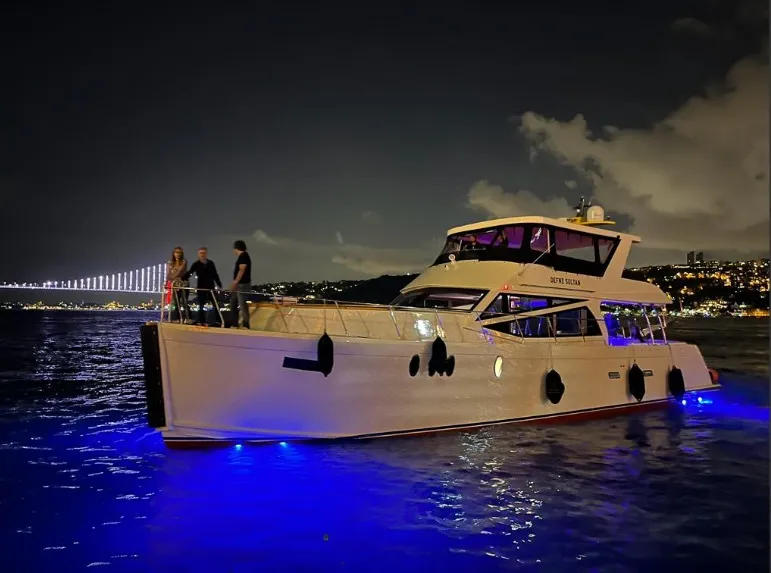 Sultan - Motor Yacht in Arnavutköy Mah.