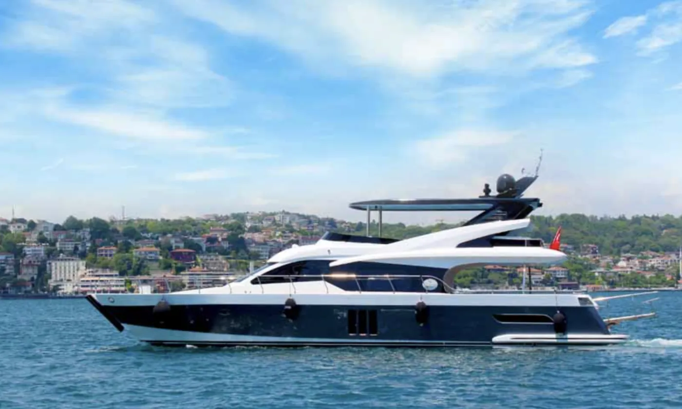 Mr.London - Motor Yacht in Arnavutköy
