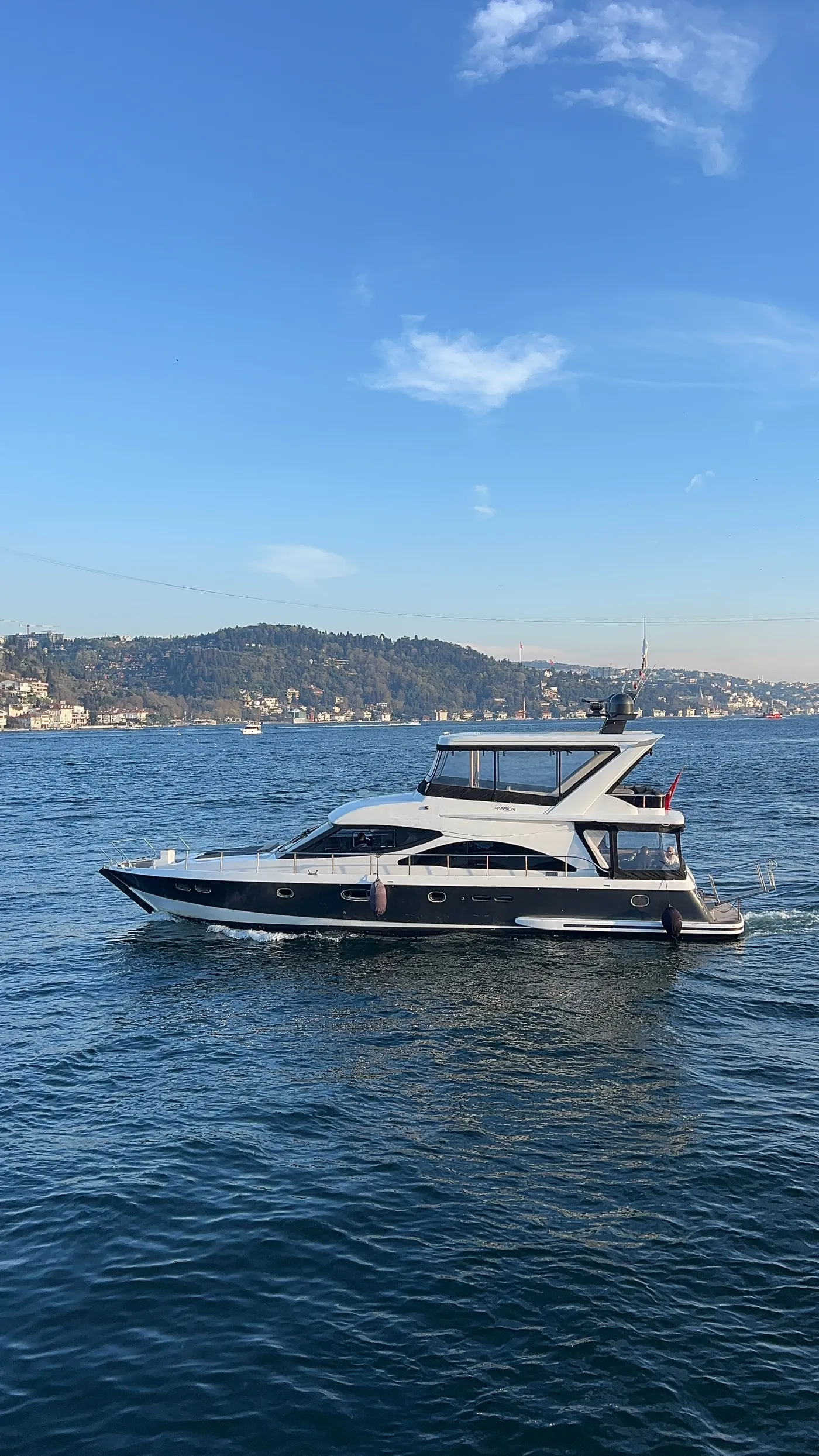 Passion - Motor Yat içinde Arnavutköy