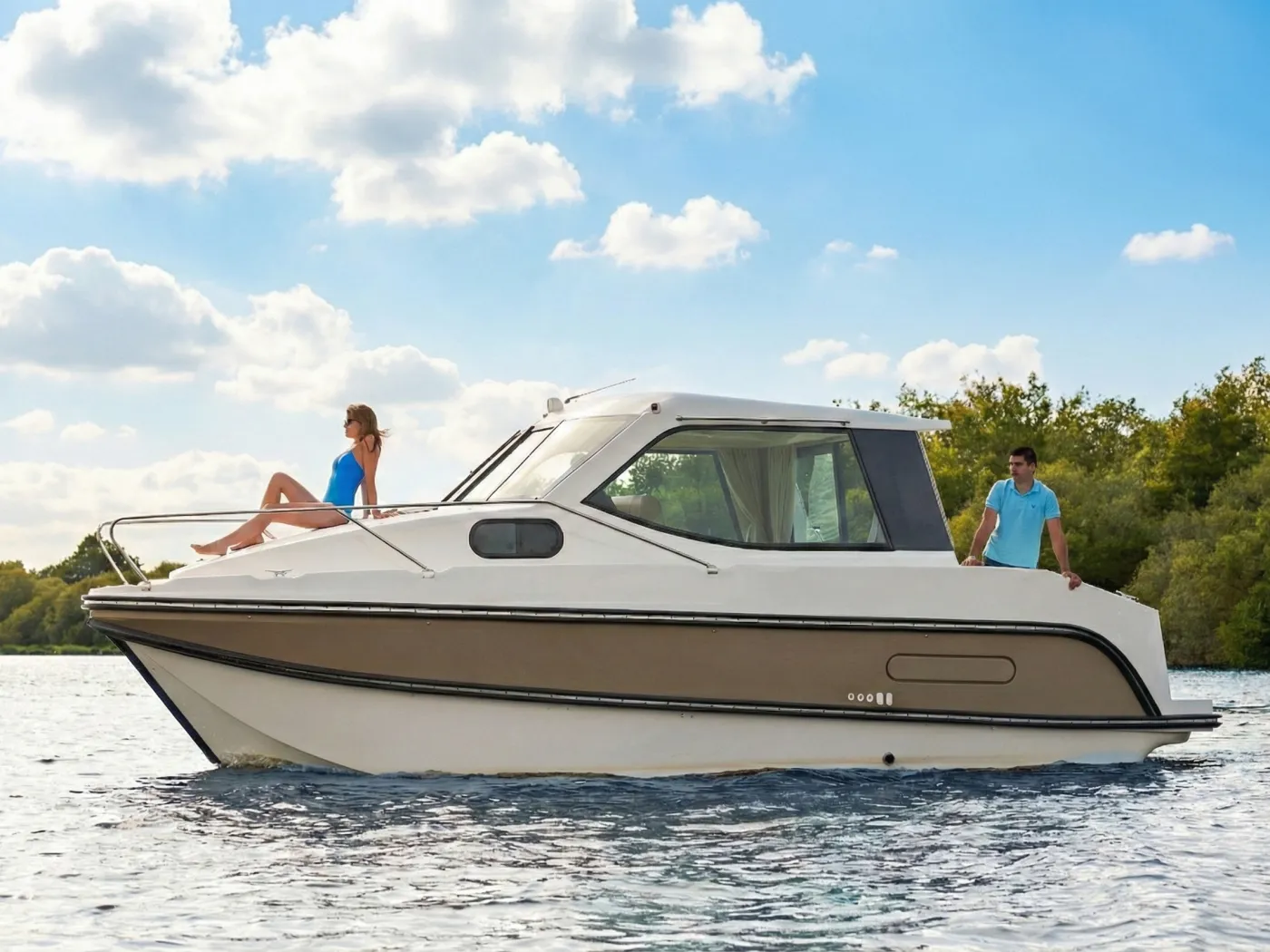 Cruiser Comfort 2/4 Pers. - Motor Yacht in Avignonet-Lauragais