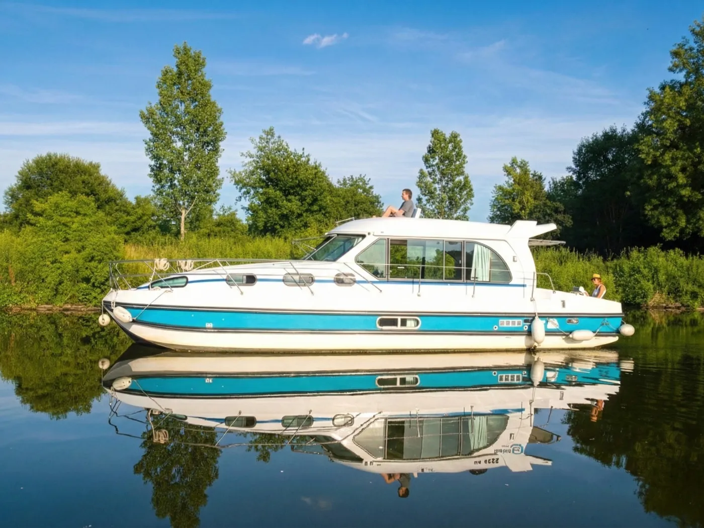 Cruiser Comfort 8/10 Pers. - Motor Yat içinde Buzet-sur-Baïse