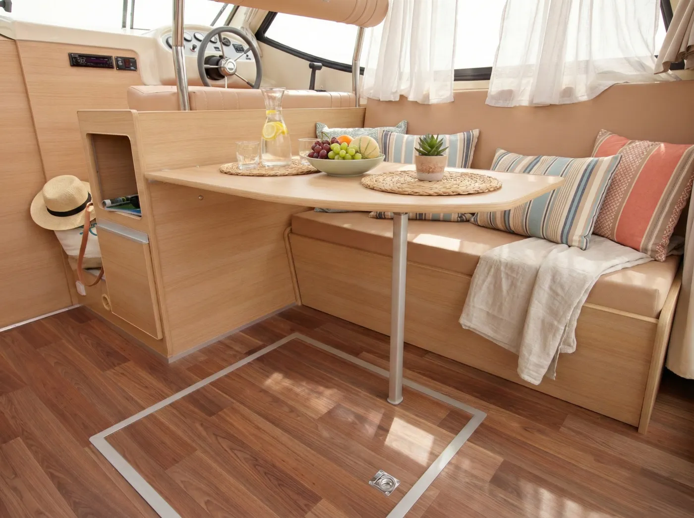 Cruiser Comfort 2/4 Pers. - Motor Yacht in La Gacilly