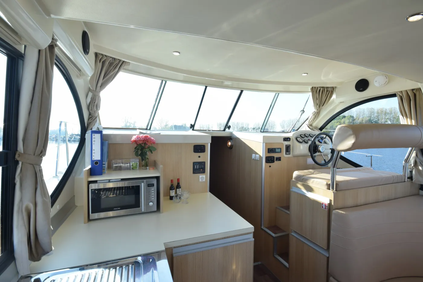 Cruiser Premium+ 8/10 Pers. - Motor Yacht in La Gacilly