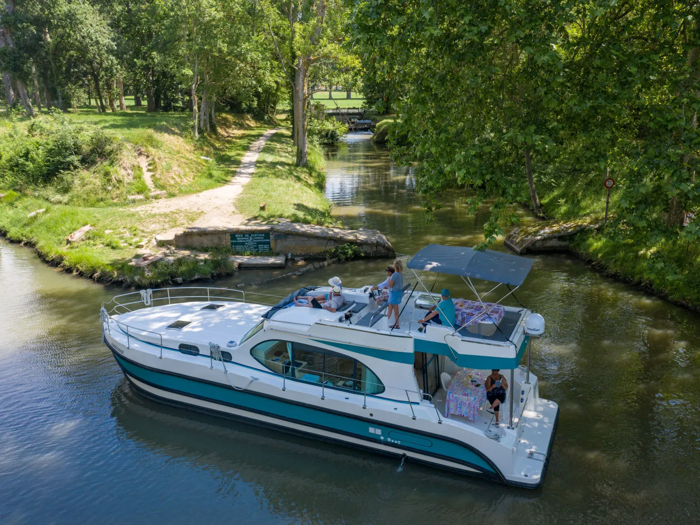 Cruiser Premium+ 4/6 Pers. - Motor Yacht in Saverne