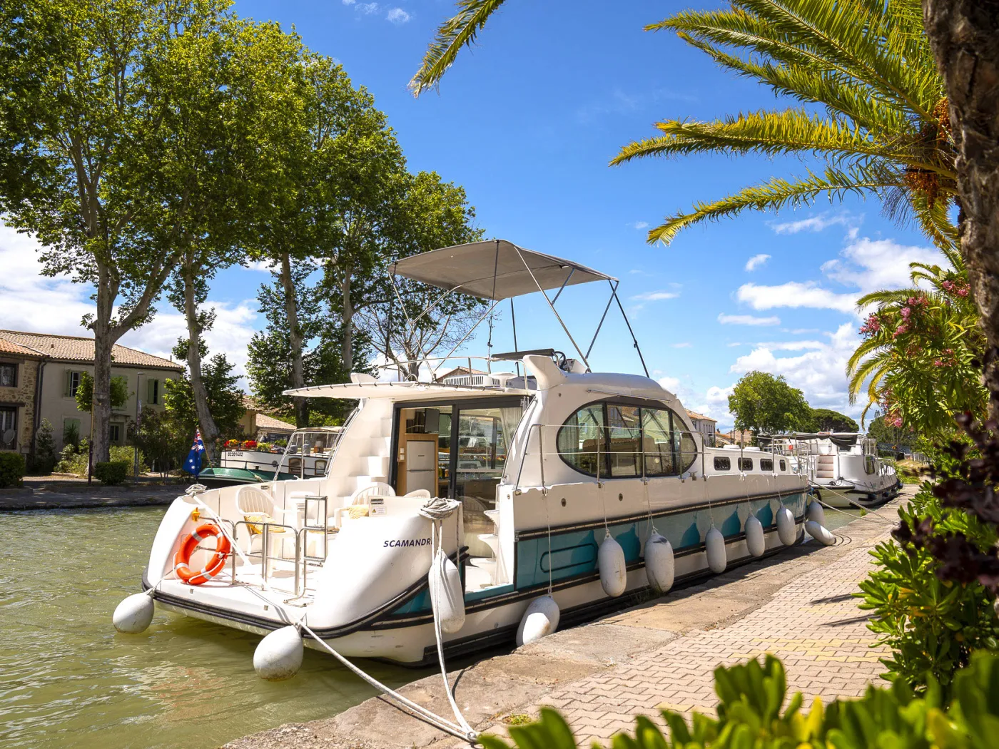 Cruiser Premium+ 6/8 Pers. - Motor Yacht in Aubais