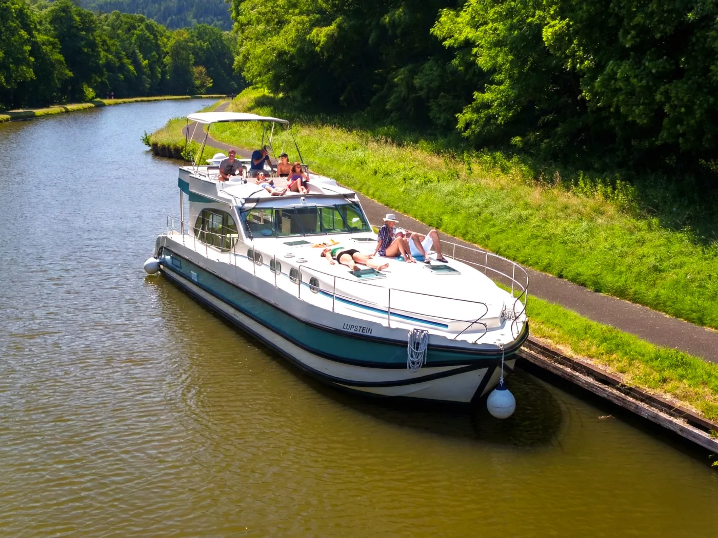 Cruiser Premium+ 8/10 Pers. - Motor Yacht in Aubais