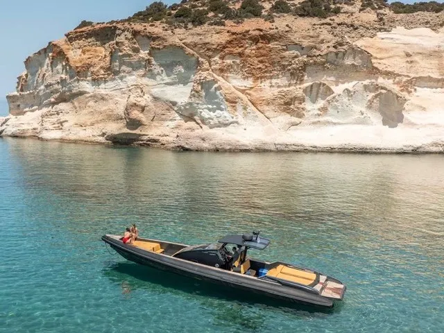 Anasa - Motor Yat içinde Lavrio