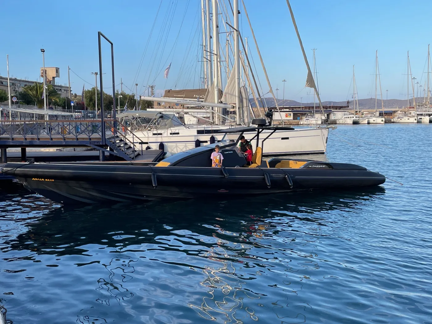 Anasa - Motor Yat içinde Lavrio