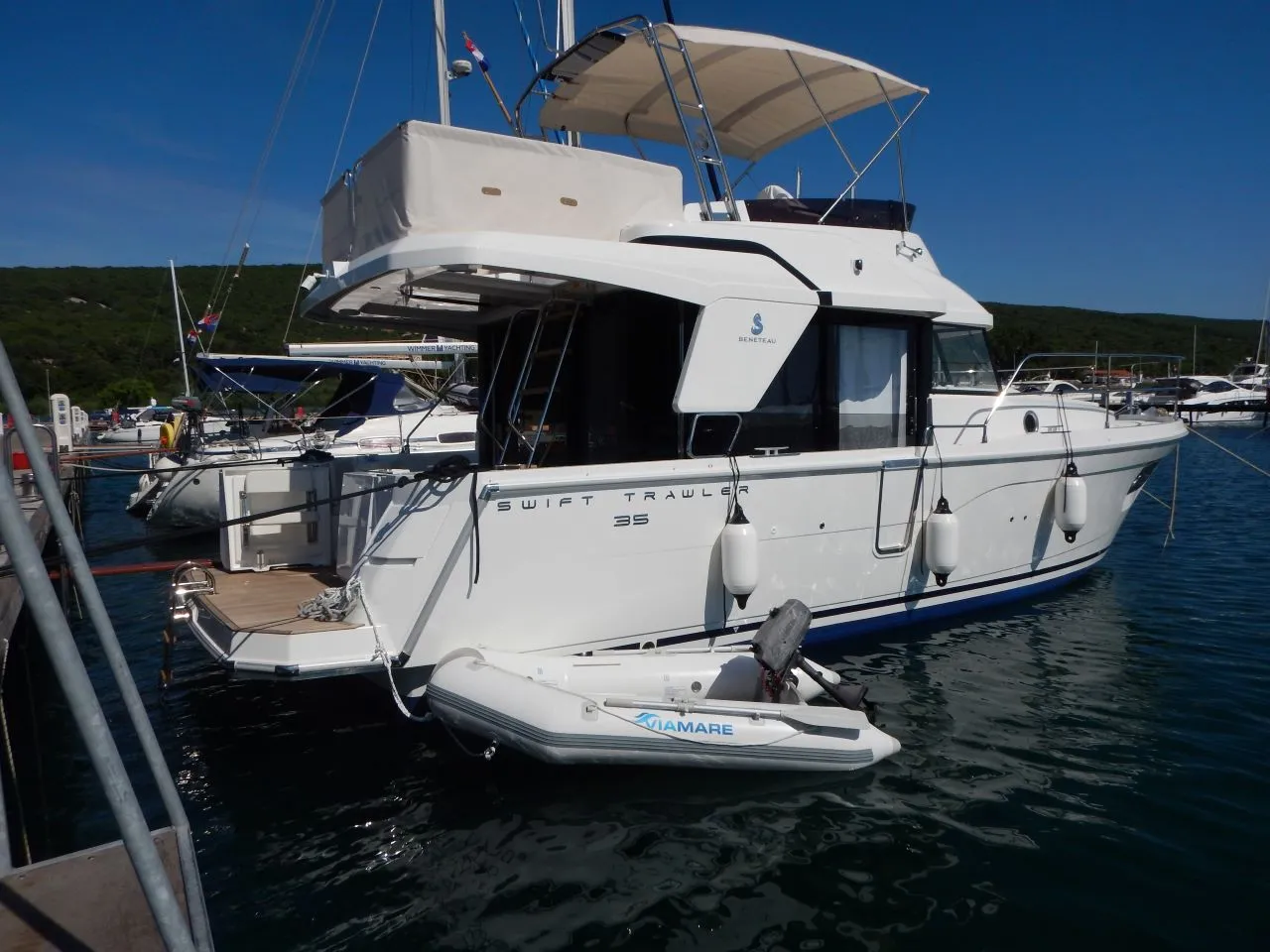 KAYCI - Motor Yacht in Zadar