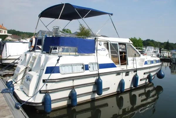 2514 - Motor Yacht in Mittersheim