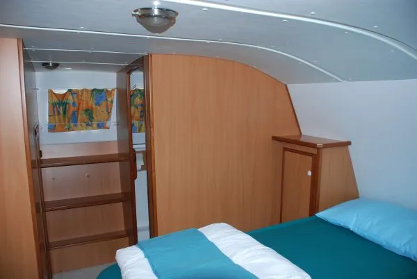 2514 - Motor Yacht in Mittersheim