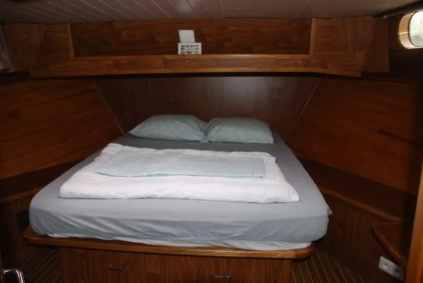 2504 - Motor Yat içinde Savoyeux