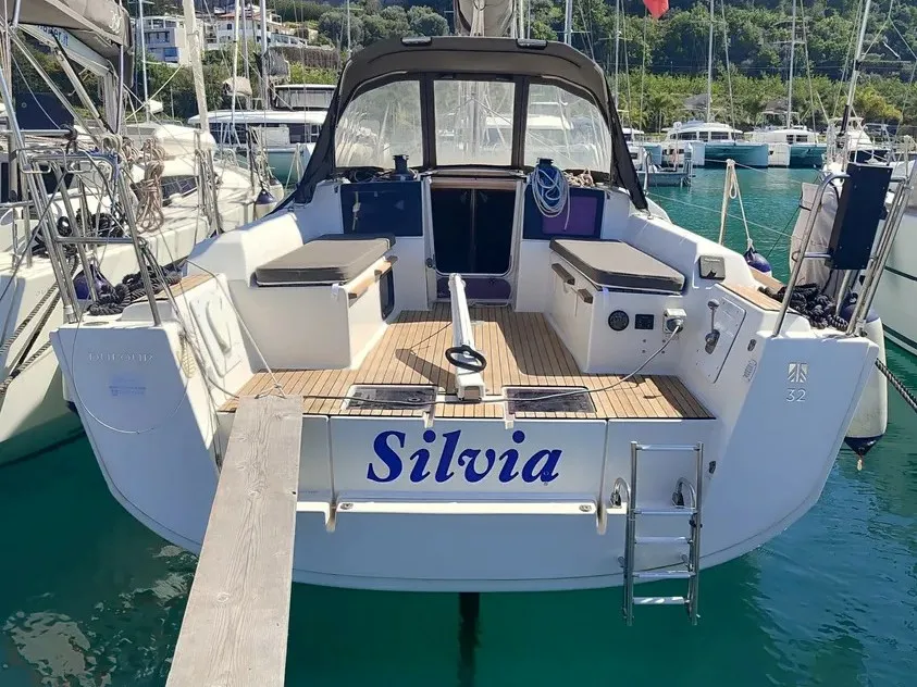 Silvia - Yelkenli içinde San Gregorio-Bagnoli