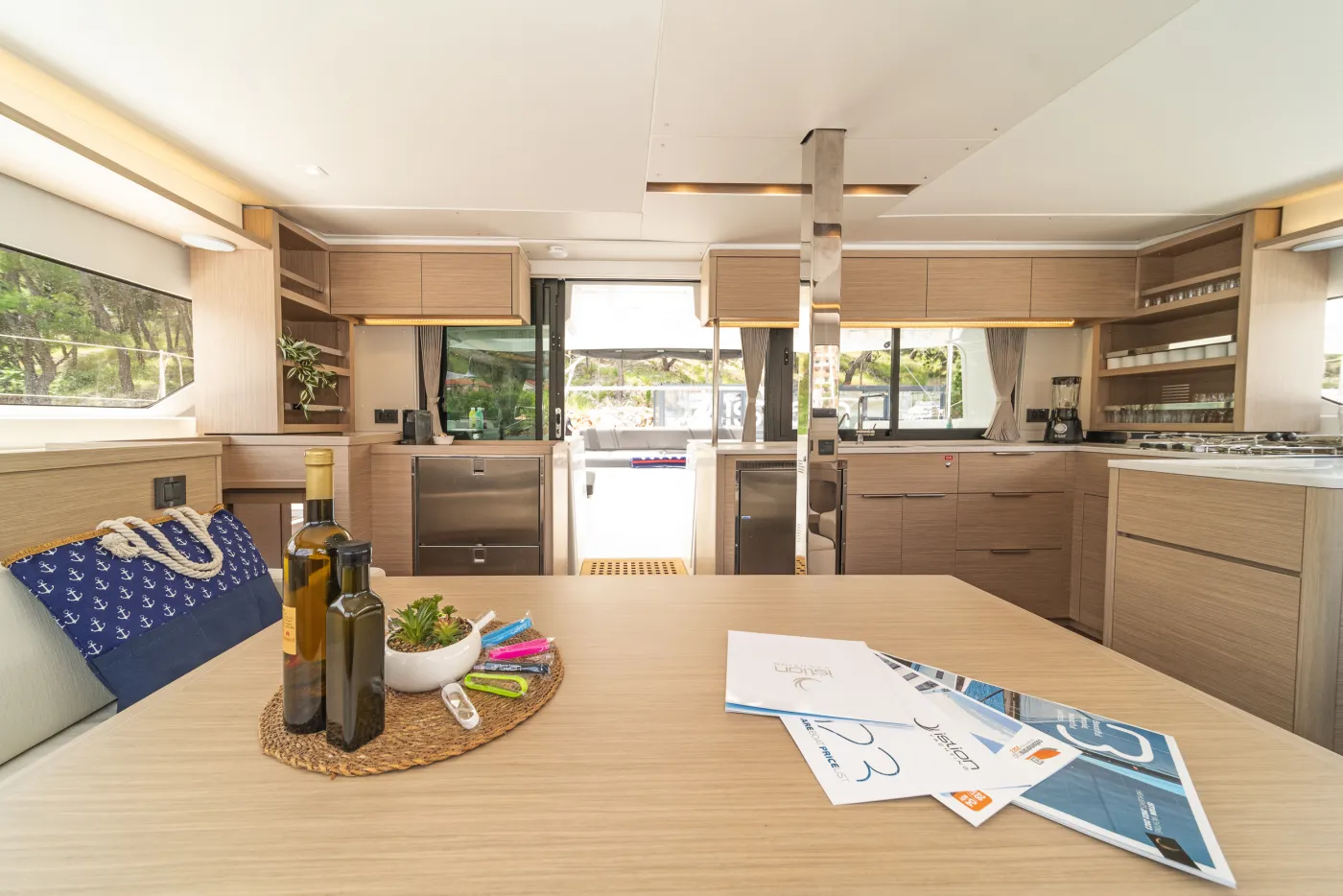 White Pearl - Catamaran in Skradin