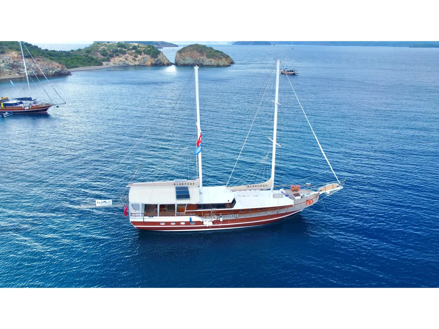 Bluefest - Sailboat in Cumhuriyet