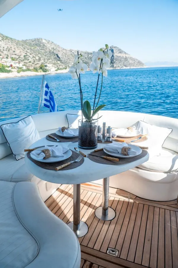 Sealine S37