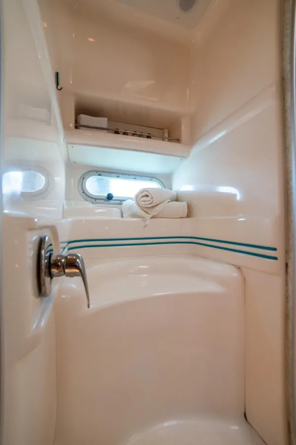 Sealine S37