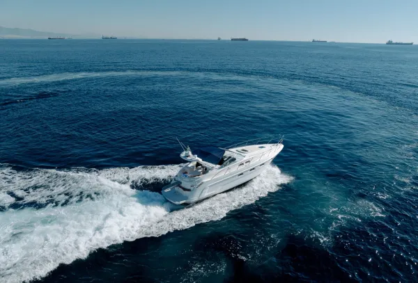 Sealine S37