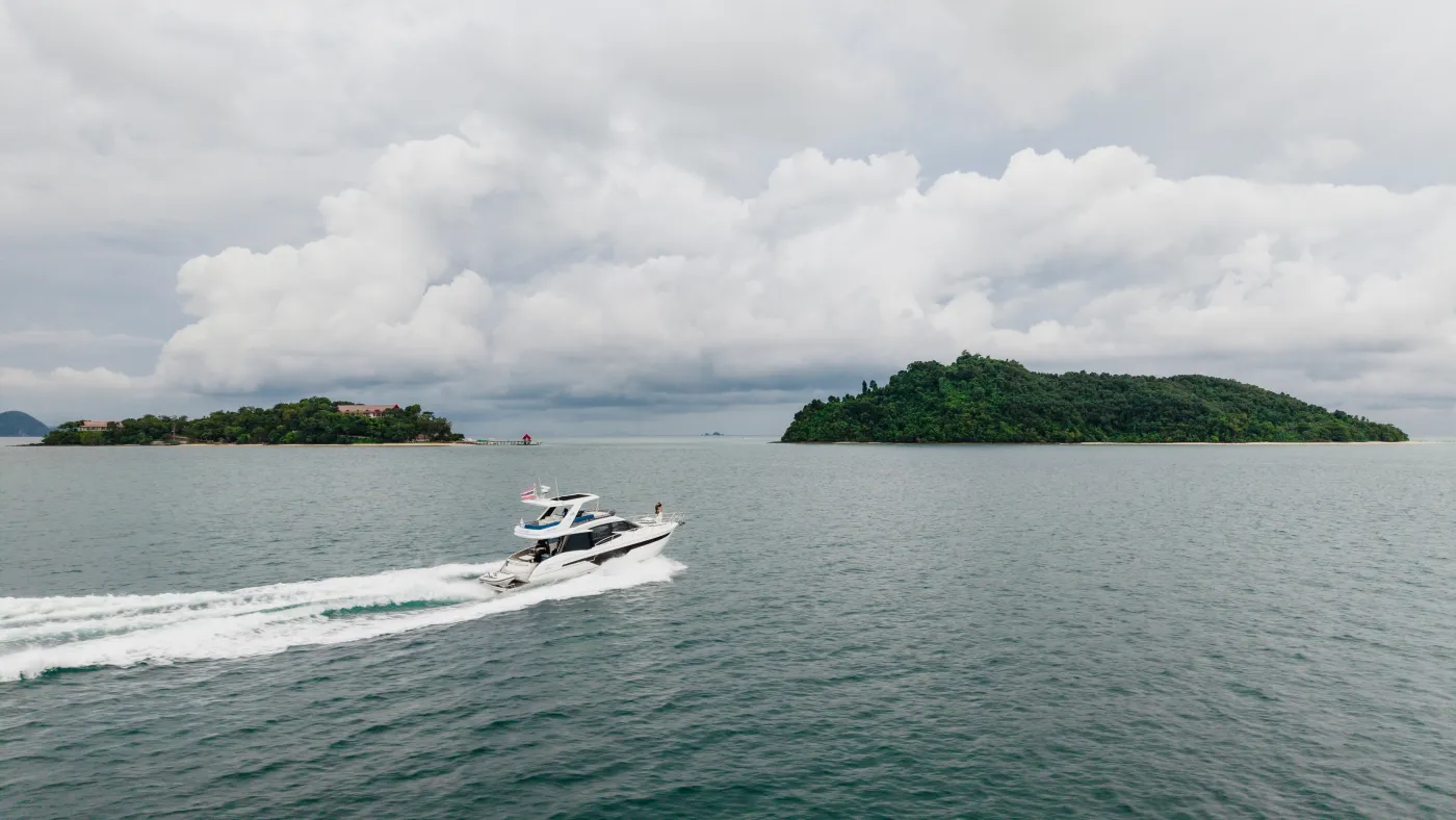 Liquid Asset - Motor Yacht in Ko Kaeo