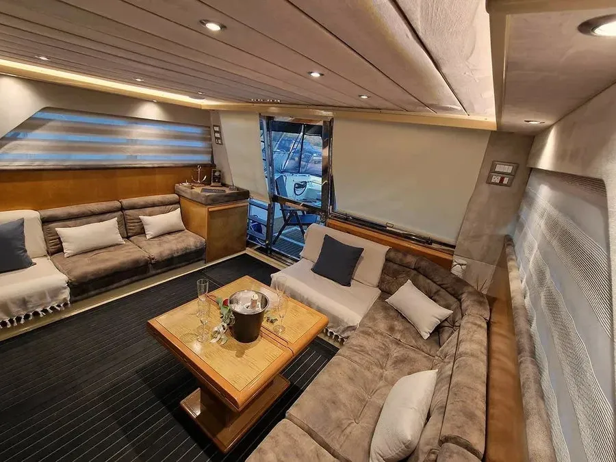 BLUE DREAM - Motor Yacht in Pireas