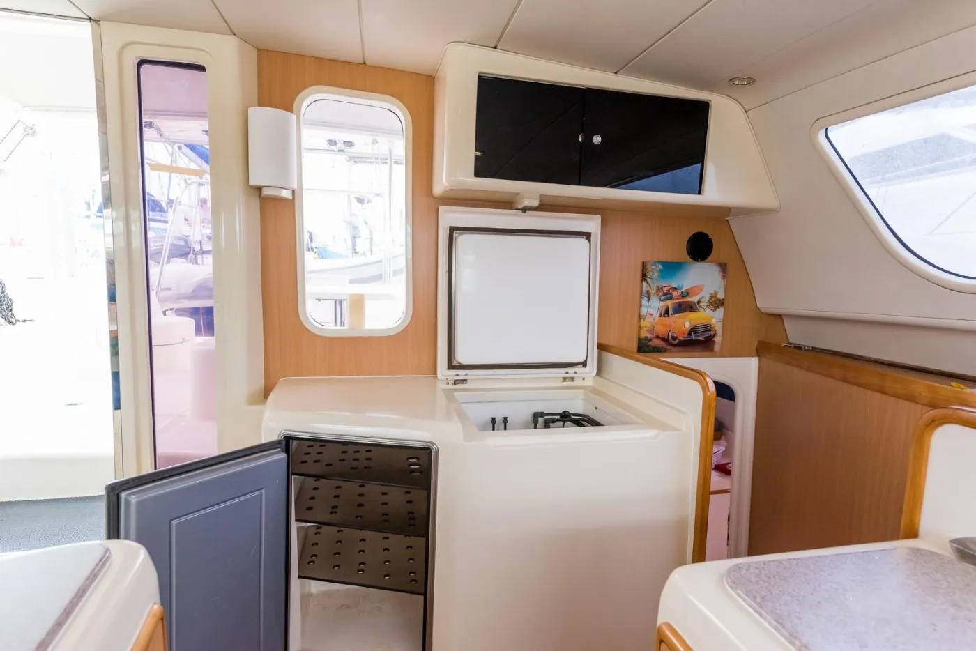 Comfort - Catamaran in Victoria
