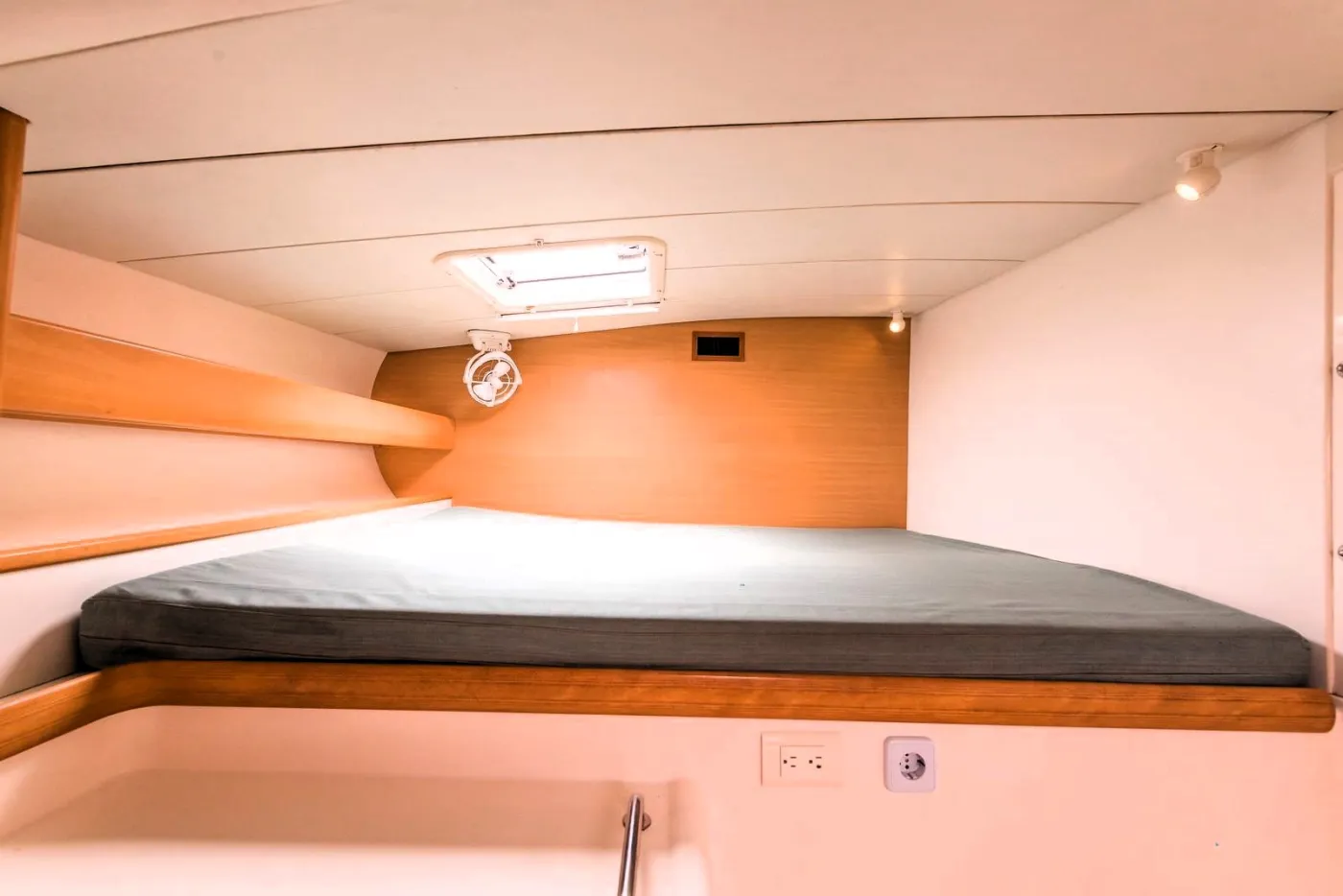 Comfort - Catamaran in Victoria