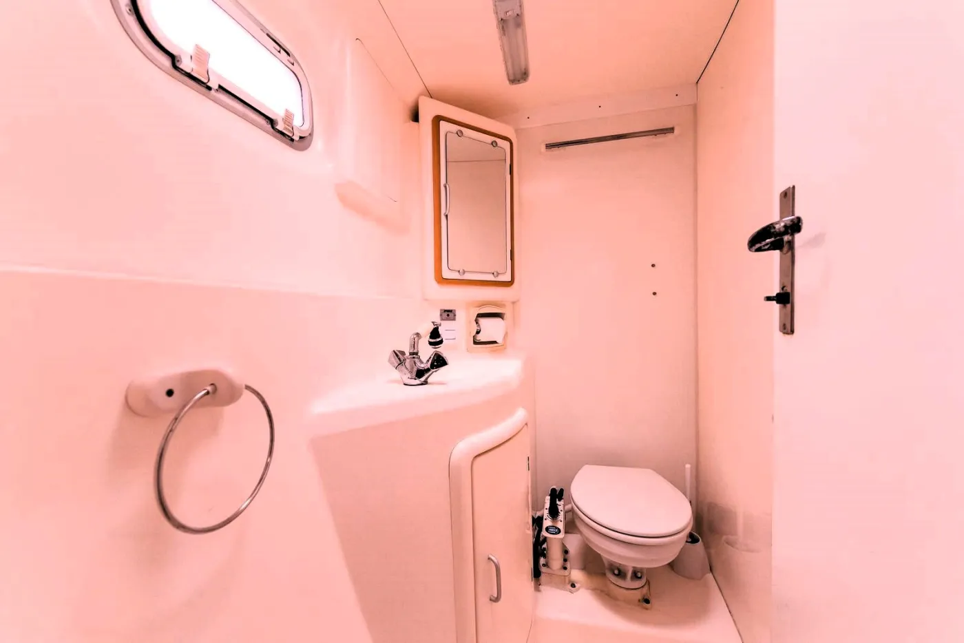 Comfort - Catamaran in Victoria