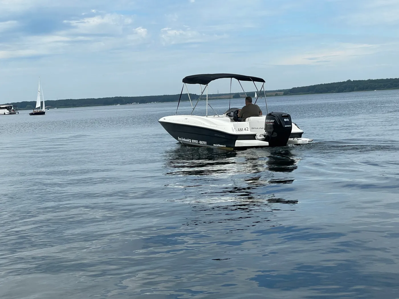 Bayliner E16 - Motor Yacht in Göhren-Lebbin