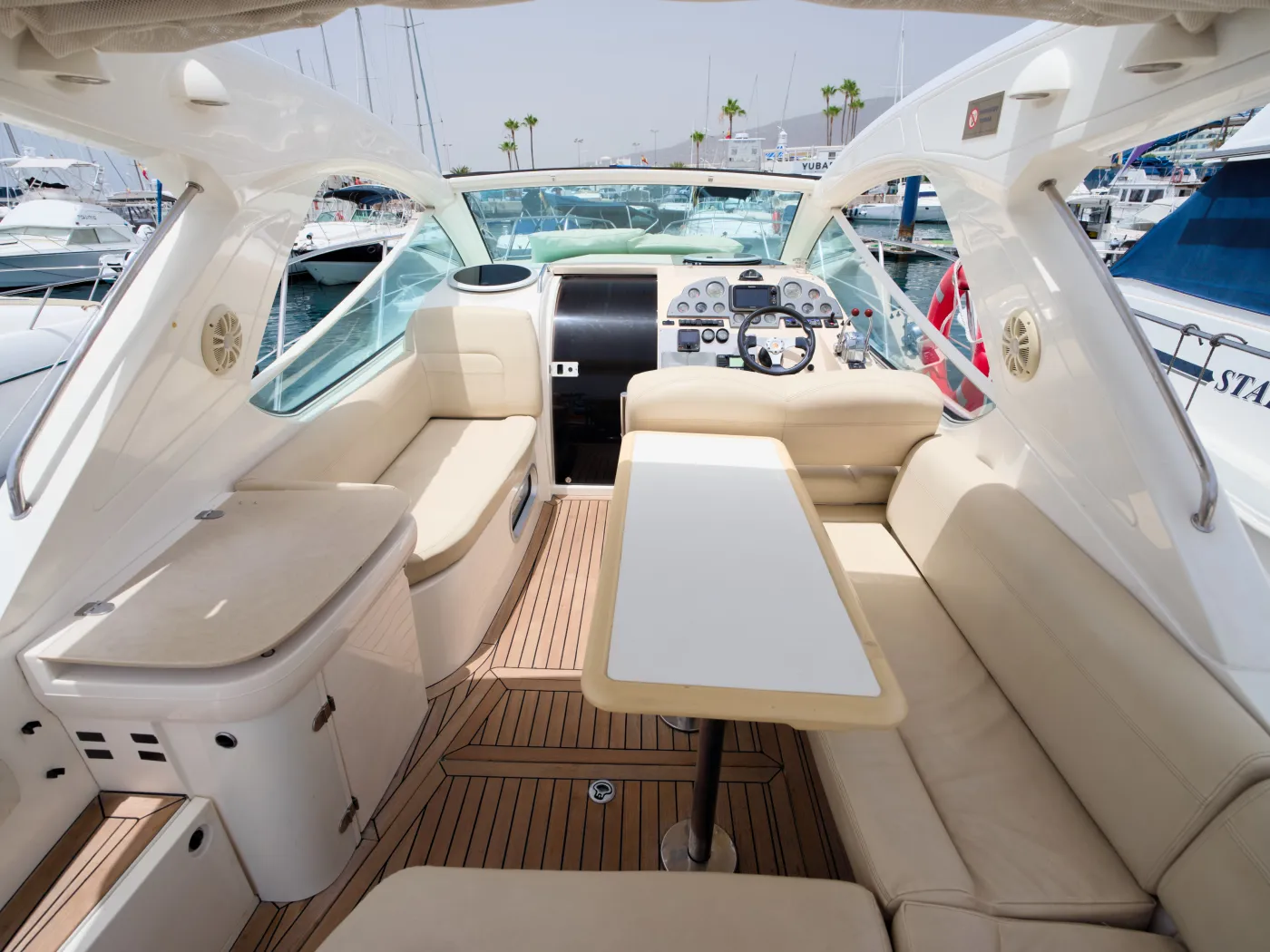 Champagne - Motor Yacht in Costa Adeje