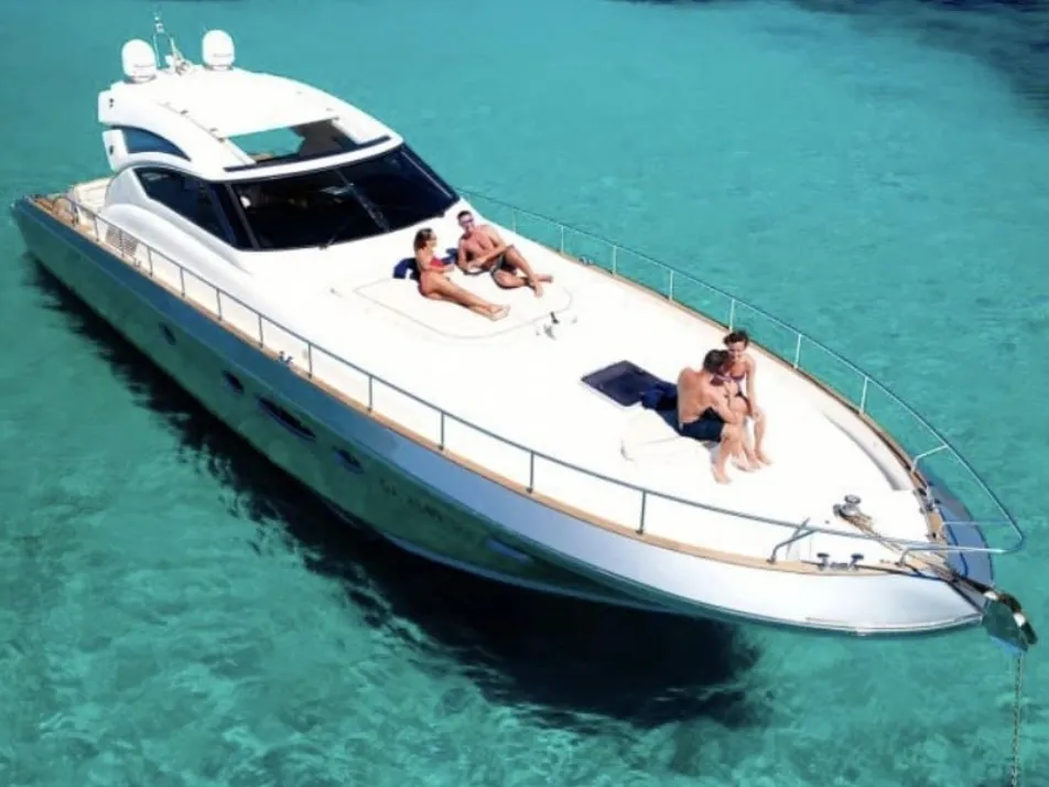 Pa' Que' Mas - Catamaran in Salerno
