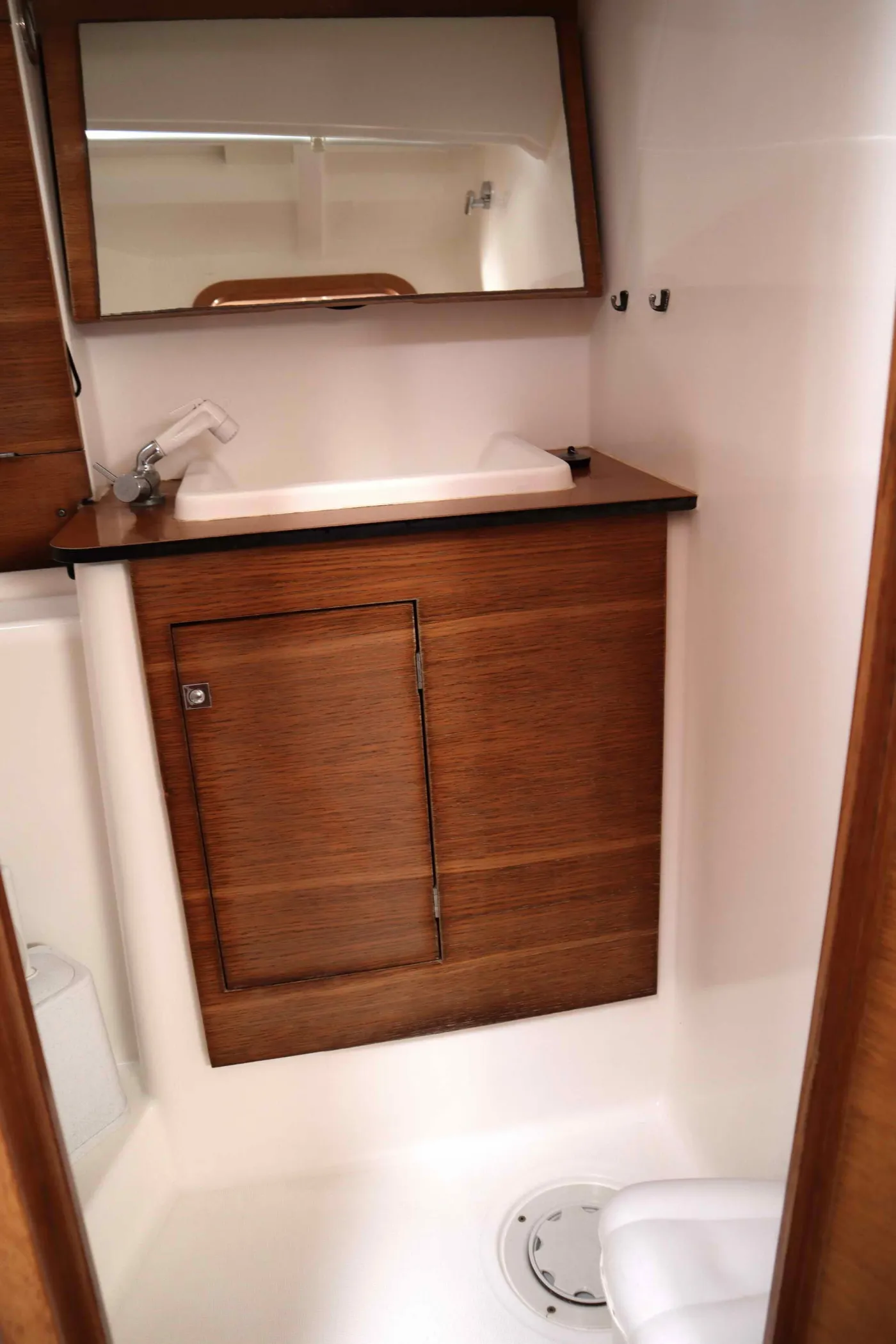 PRINCE FOLEGANDROS - Yelkenli içinde Alimos