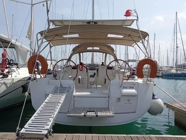 BLUE SWAN - Yelkenli içinde Lefkada