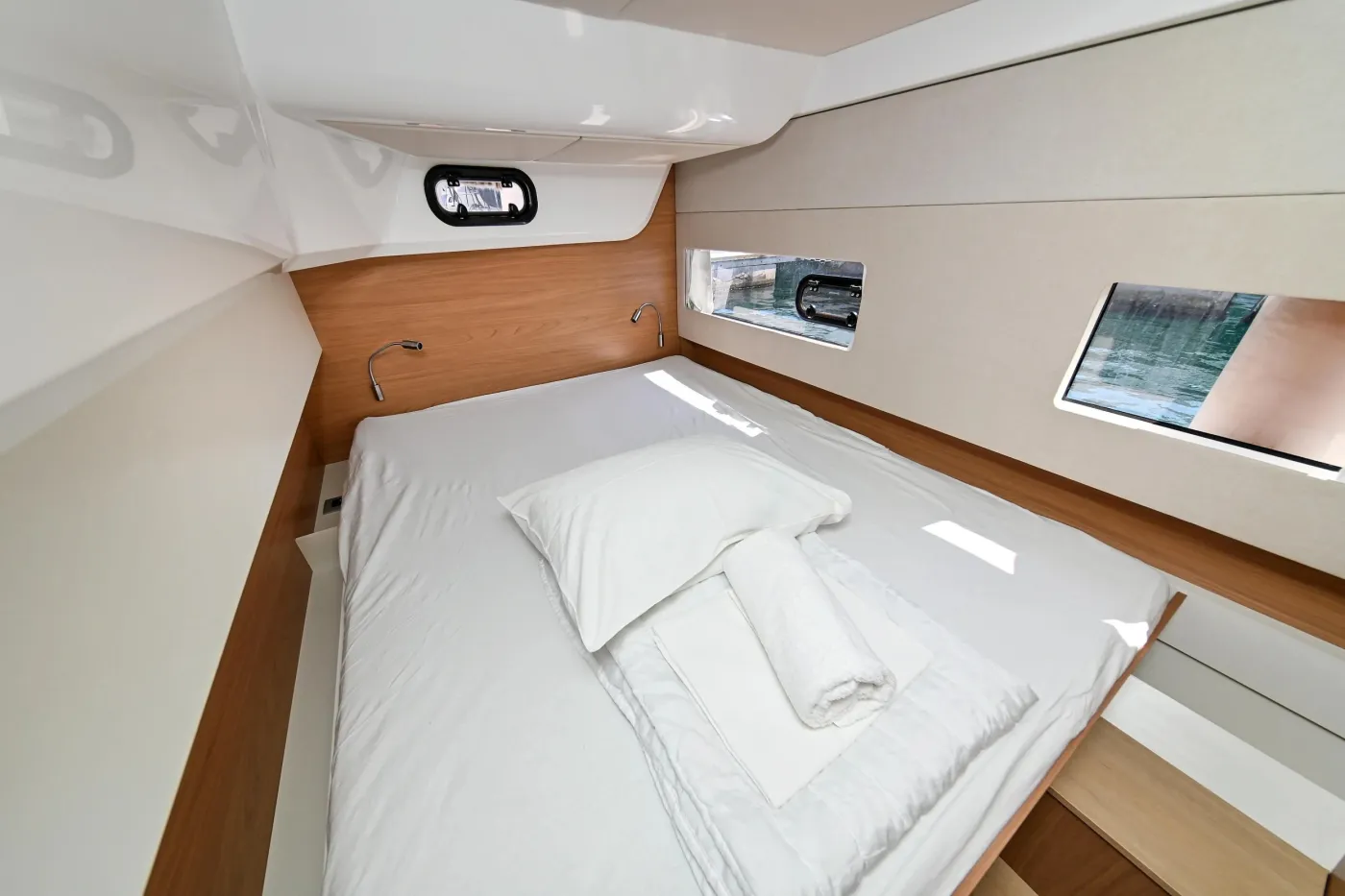 ROSE SUNSET V - Katamaran içinde Đuraševići