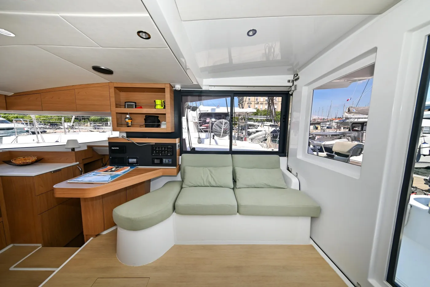 ROSE SUNSET V - Katamaran içinde Đuraševići