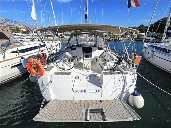 Main image