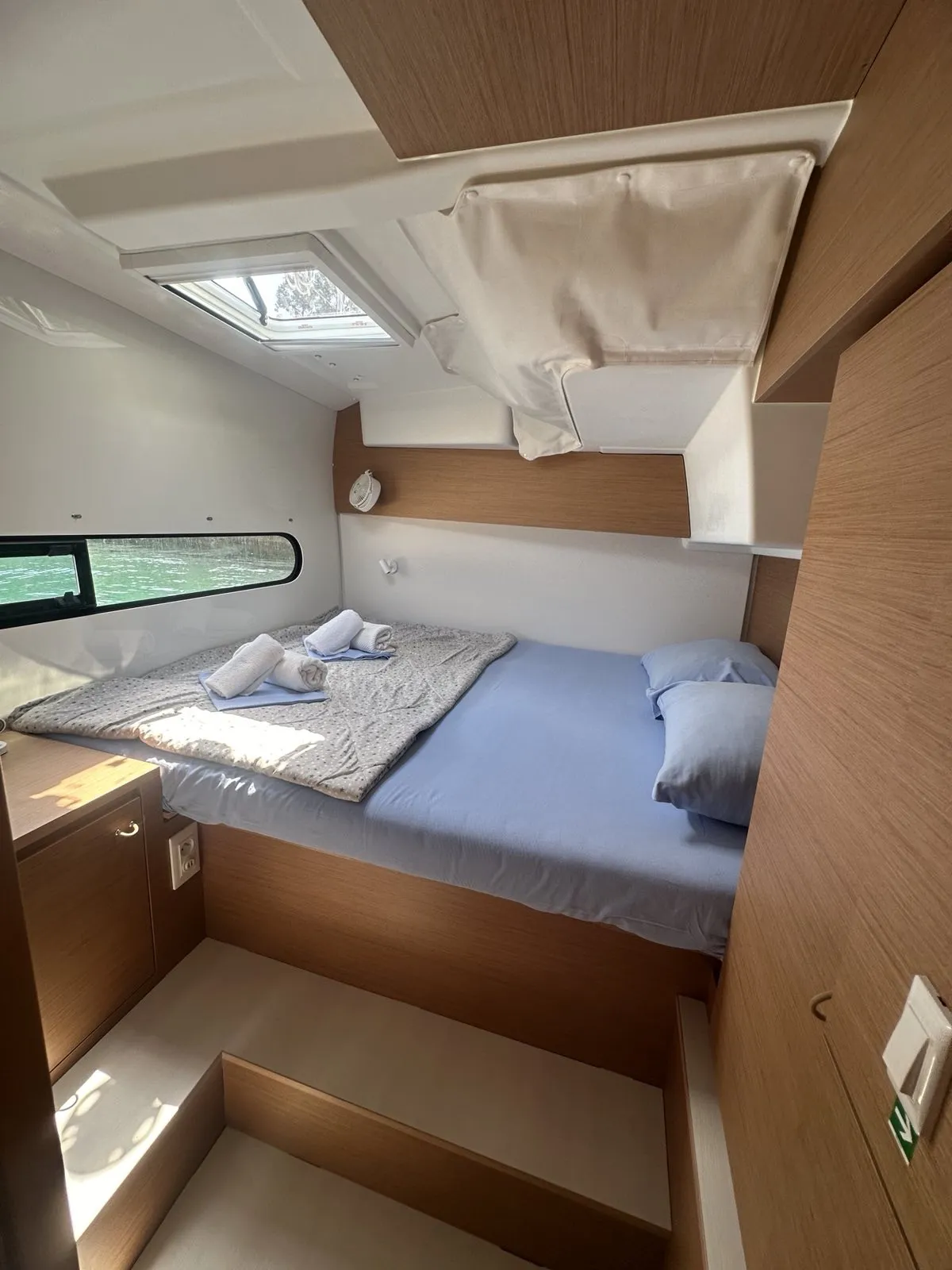 YELLOW BIRD V - Katamaran içinde Đuraševići