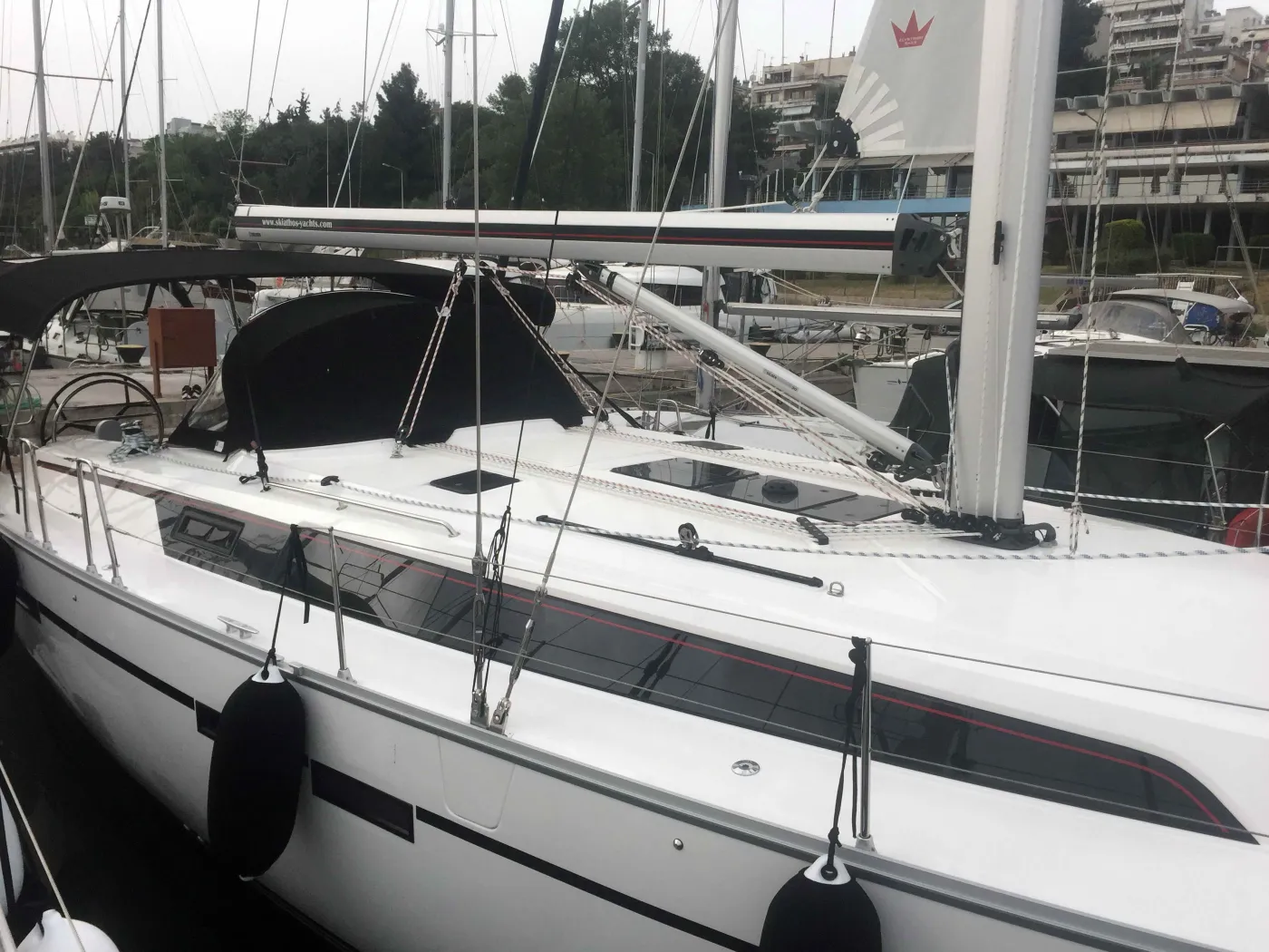 IRENE - Yelkenli içinde Skiathos