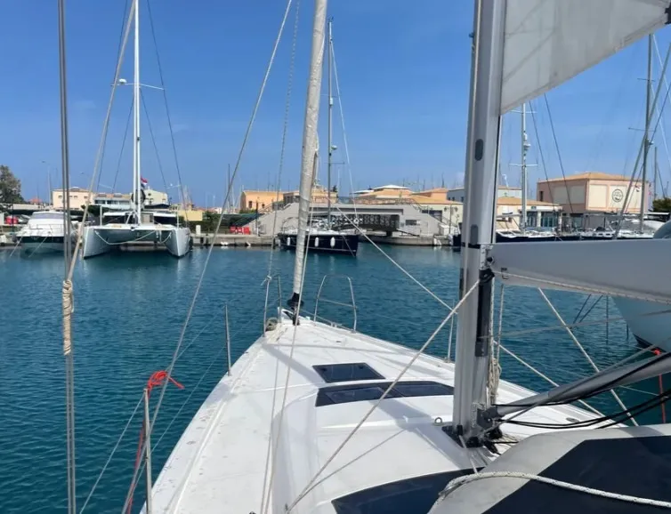 ALMA LIBRE IX - Yelkenli içinde Lefkada